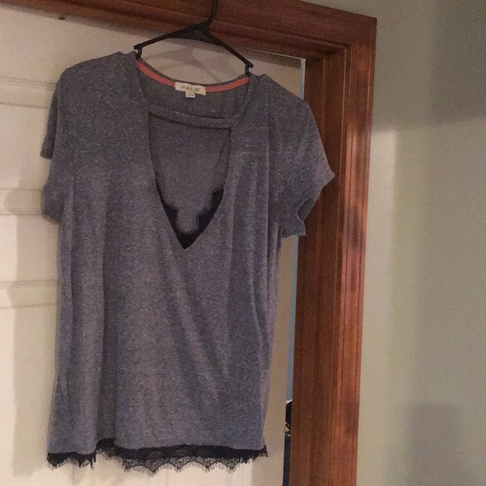 Top- never worn but no tags